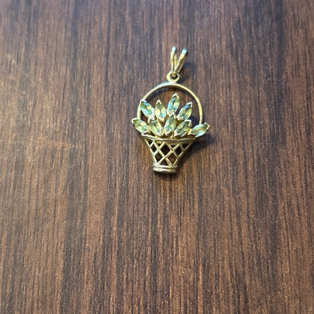 JCM 14K Gold Basket Pendant with Peridot Accents